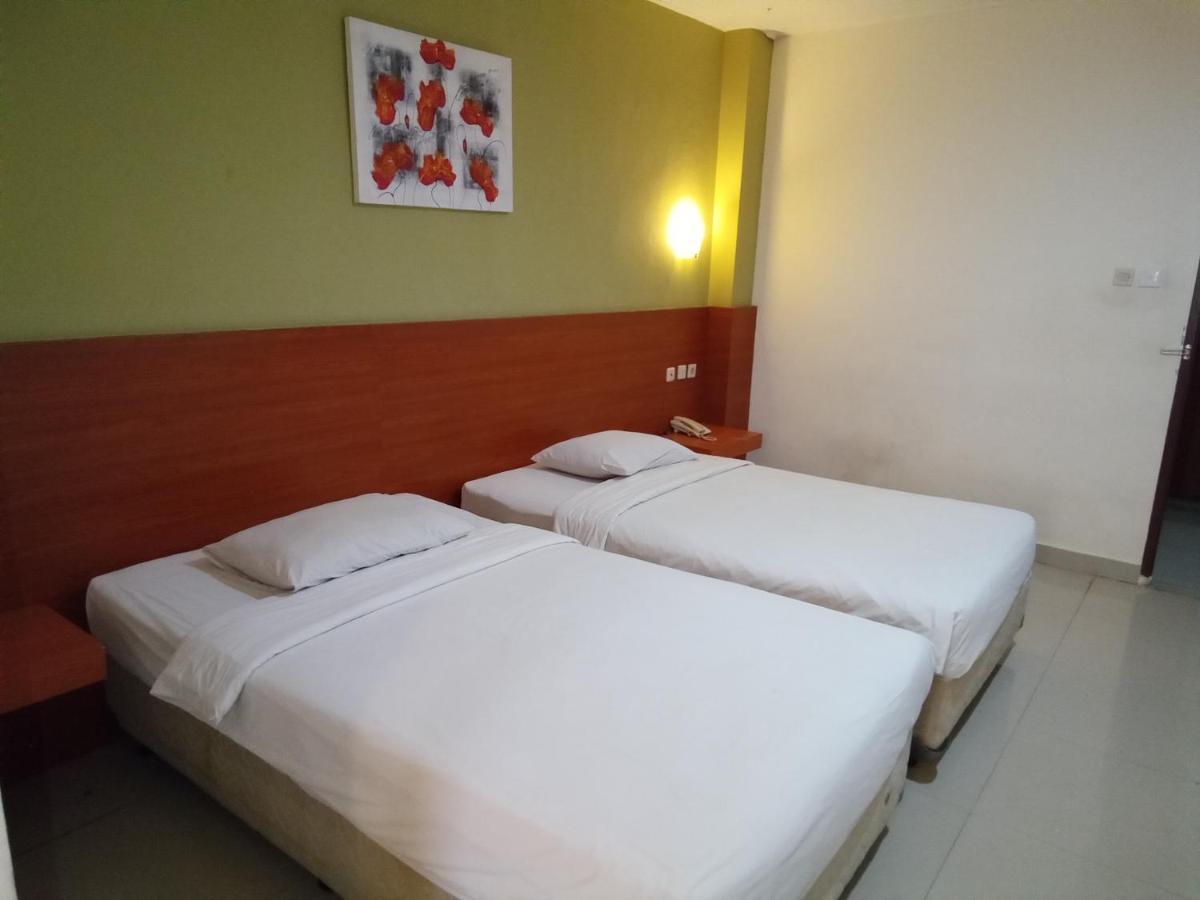 Hotel Puri Dibia Kuta 꾸따 외부 사진