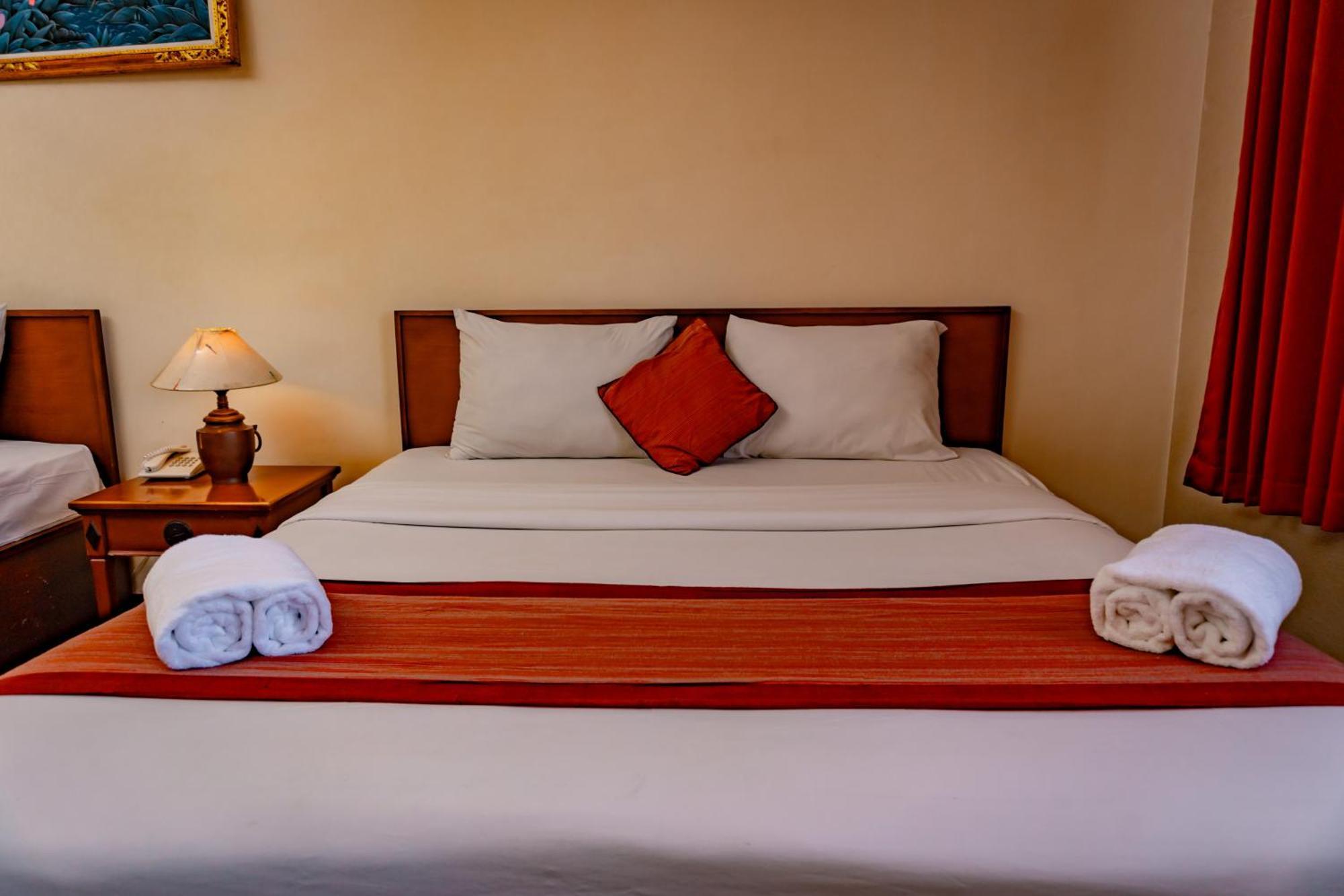 Hotel Puri Dibia Kuta 꾸따 외부 사진